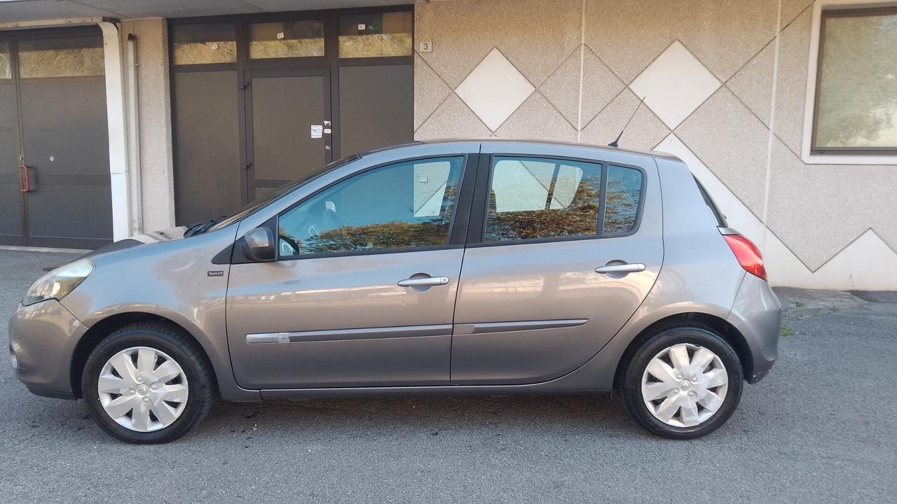 Renault Clio 1.2 BZ 55 kW neopatentati 2012