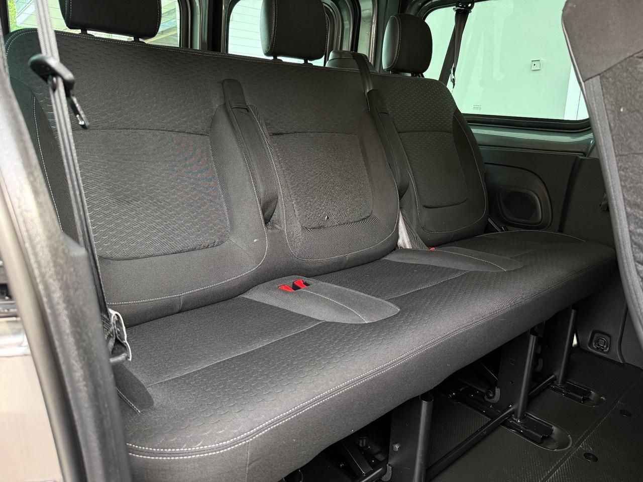 Opel Vivaro 1.6DCTI 125cv 9 Posti