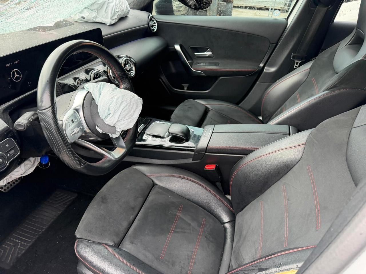 Mercedes-benz A 180 incidentato - 2019