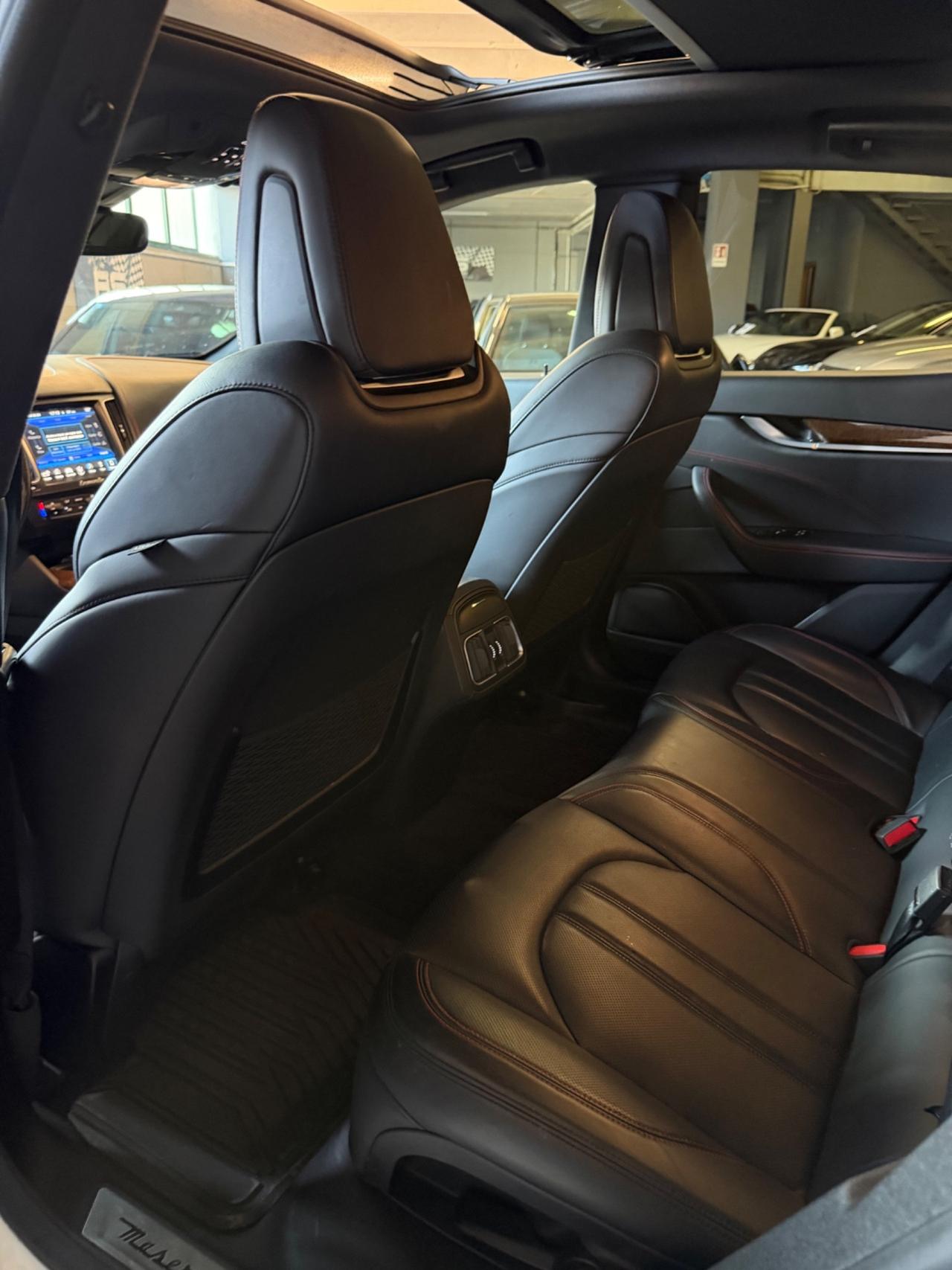Maserati LEVANTE V6 AWD GRANDSPORT TETTO PELLE