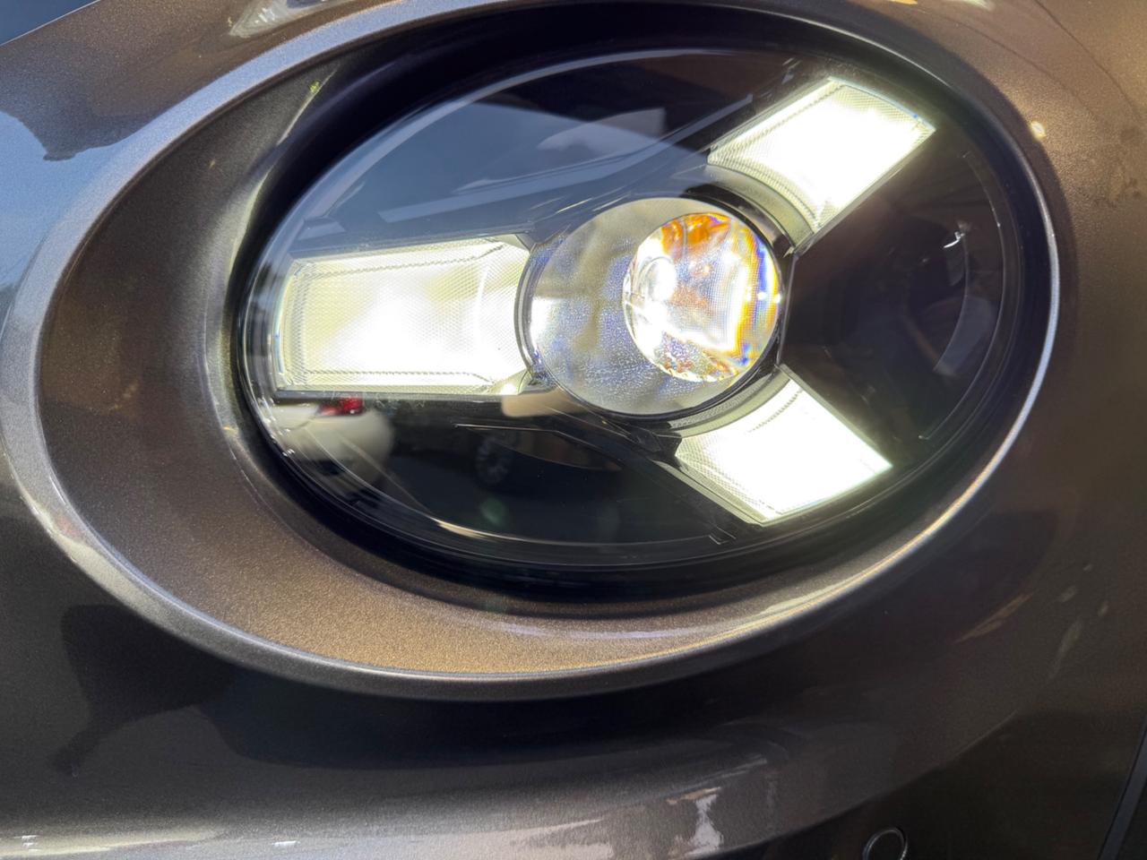 Nissan Juke 1.0 DIG-T 114 CV DCT Tekna