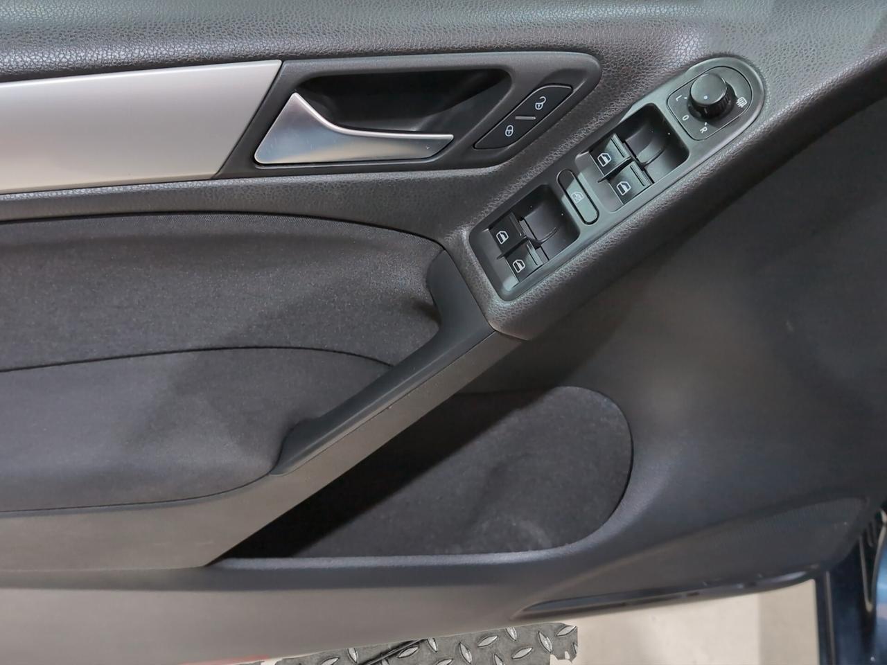 Volkswagen Golf 1.6 TDI DPF 5p. Highline