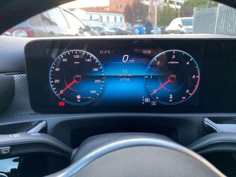 Mercedes-Benz Classe A A 180 d Sport Night edition auto