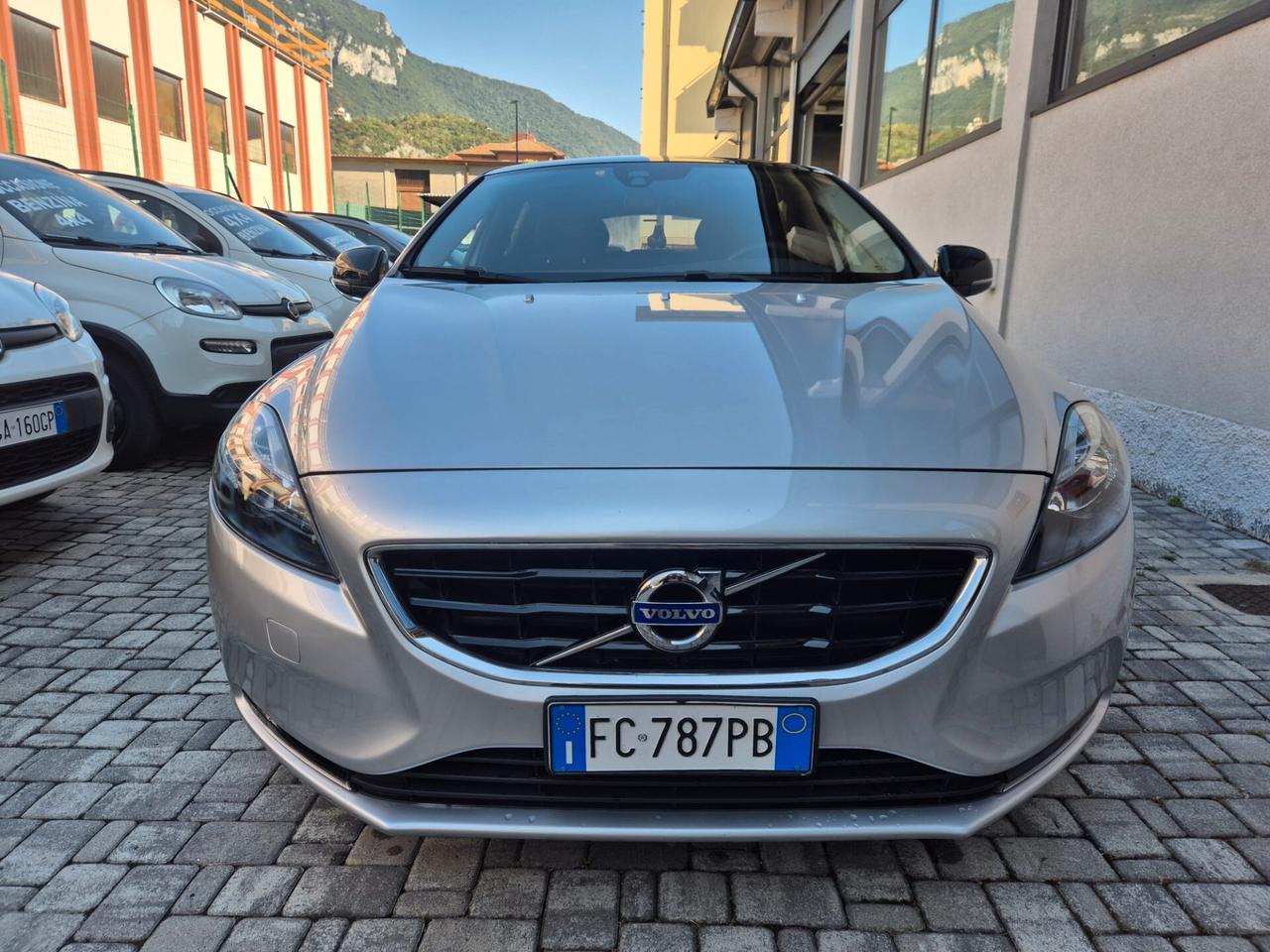 Volvo V40 T2