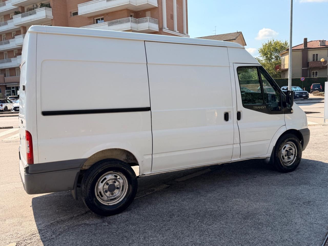 FORD TRANSIT 2.2TDCI 2010 buone condizioni pronto uso