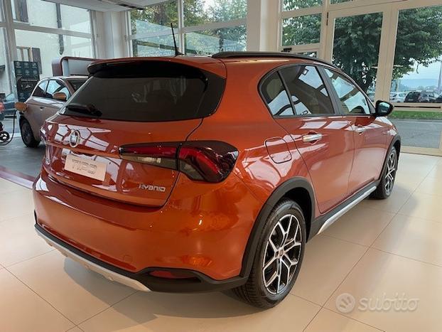 FIAT Tipo Hatchback My23 1.5 Hybrid130cv Dc N66648