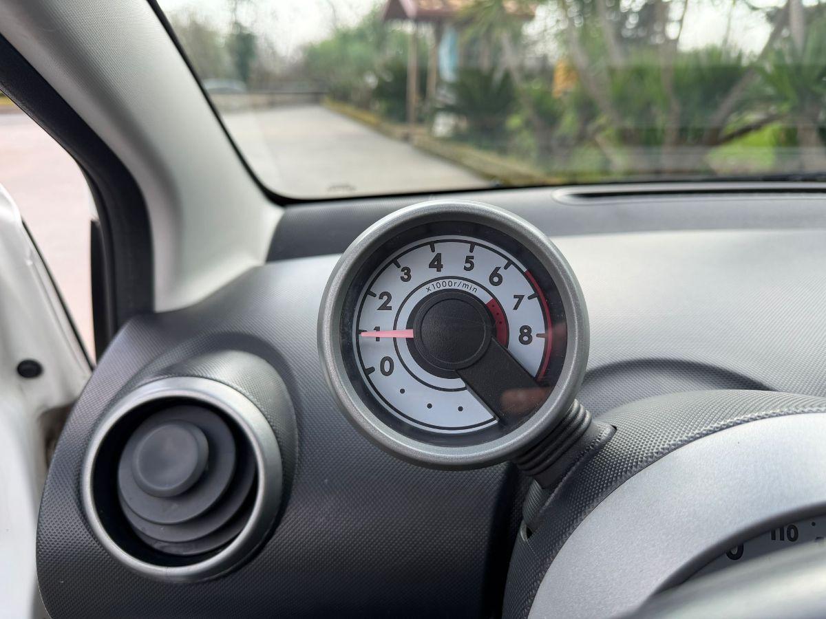 PEUGEOT - 107 - 1.0 68 CV 5p. Superga