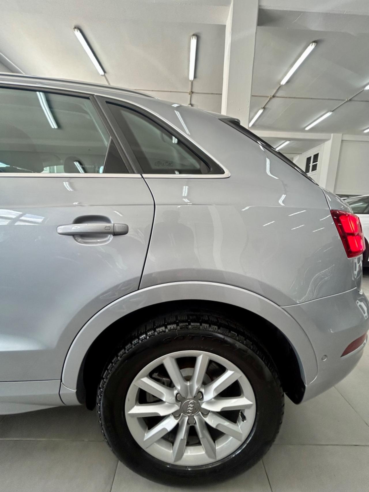 Audi Q3 2.0 TDI 120 CV Sport FINANZIABILE