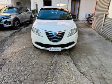 Lancia Ypsilon 1.2 69 CV 5 porte S&S Gold