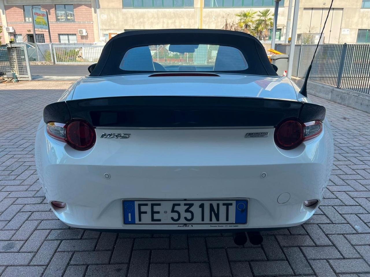 Mazda MX-5 2.0L Skyactiv-G Sport