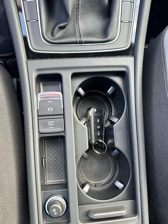 VOLKSWAGEN Golf 1.5 TSI ACT 5p. Sport BlueMotion Technology R-LINE