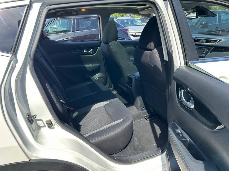 Nissan Qashqai 1.3 DIG-T 140 N-Connecta