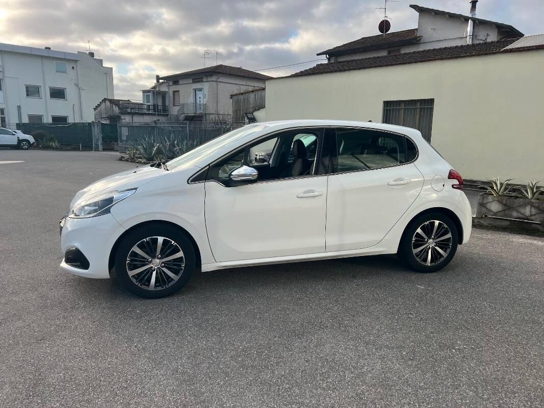 Peugeot 208 1.6 bluehdi Allure 75cv 5p