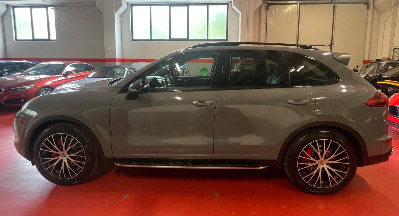 Porsche Cayenne FULL OPTIONAL