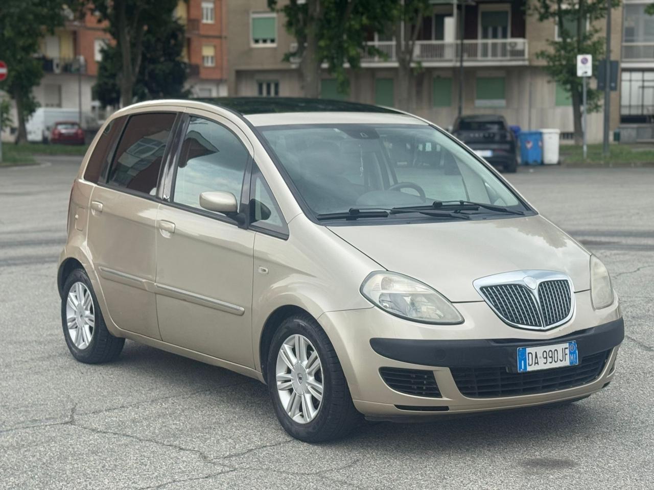 Lancia MUSA 1.4 16V Platino Plus