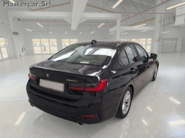 BMW 320 320D 48V BUSINESS ADVANTAGE AUTO - VOLANTE M - GE8