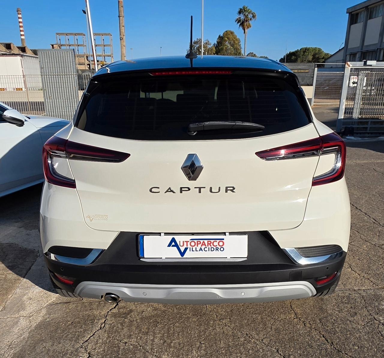 Renault Captur Blue dCi 115 CV EDC Intens