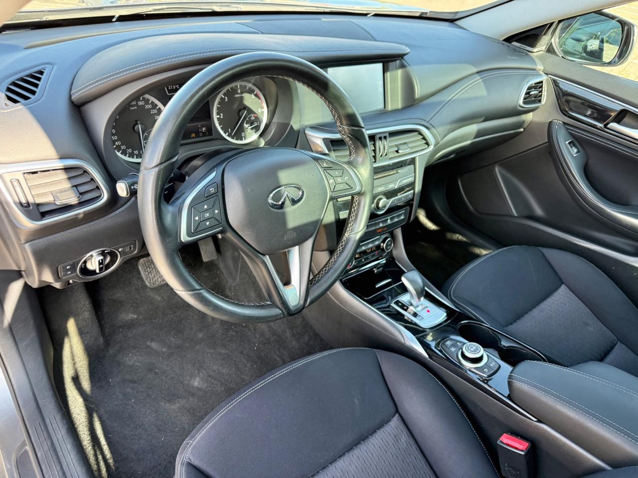 Infiniti Q30 1.5 diesel 109Cv DCT Automatik*Navi*Panorama