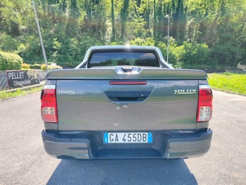 Toyota Hilux 2.4 D-4D A/T 4WD 4 porte Double Cab Executive+ con Hard Deck!!
