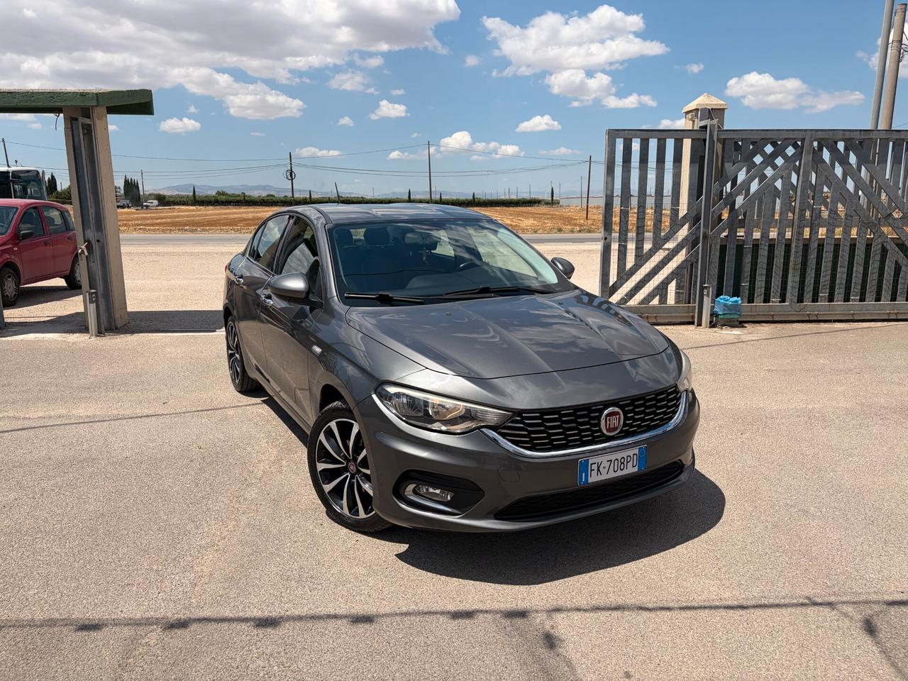 Fiat Tipo 1.3 Mjt 95cv 4 porte Berlina Lounge