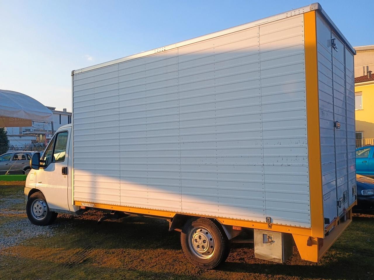 Peugeot Boxer Negozio