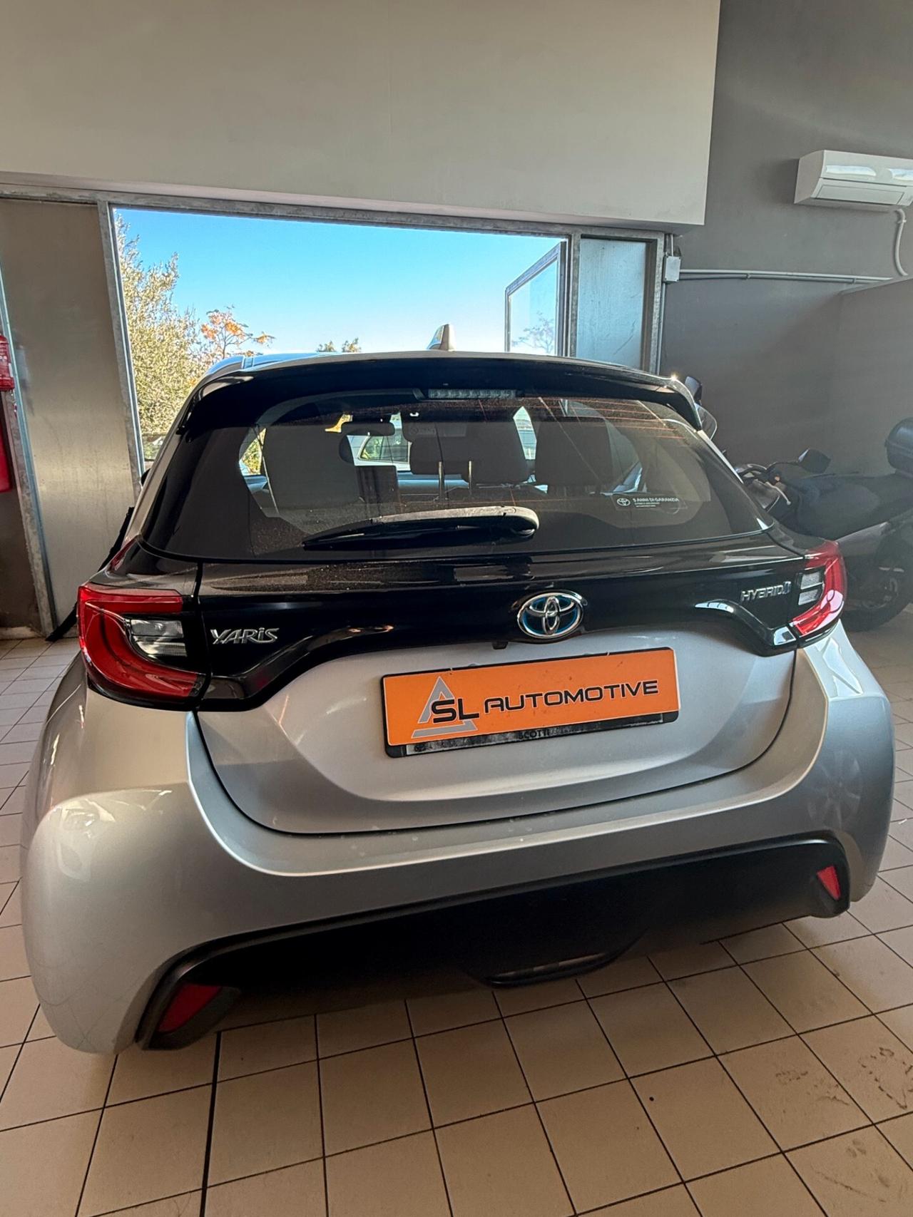 Toyota Yaris 1.5 Hybrid 5 porte Premiere