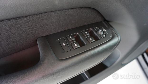 VOLVO XC60 B4 (d) AWD Geartronic Momentum