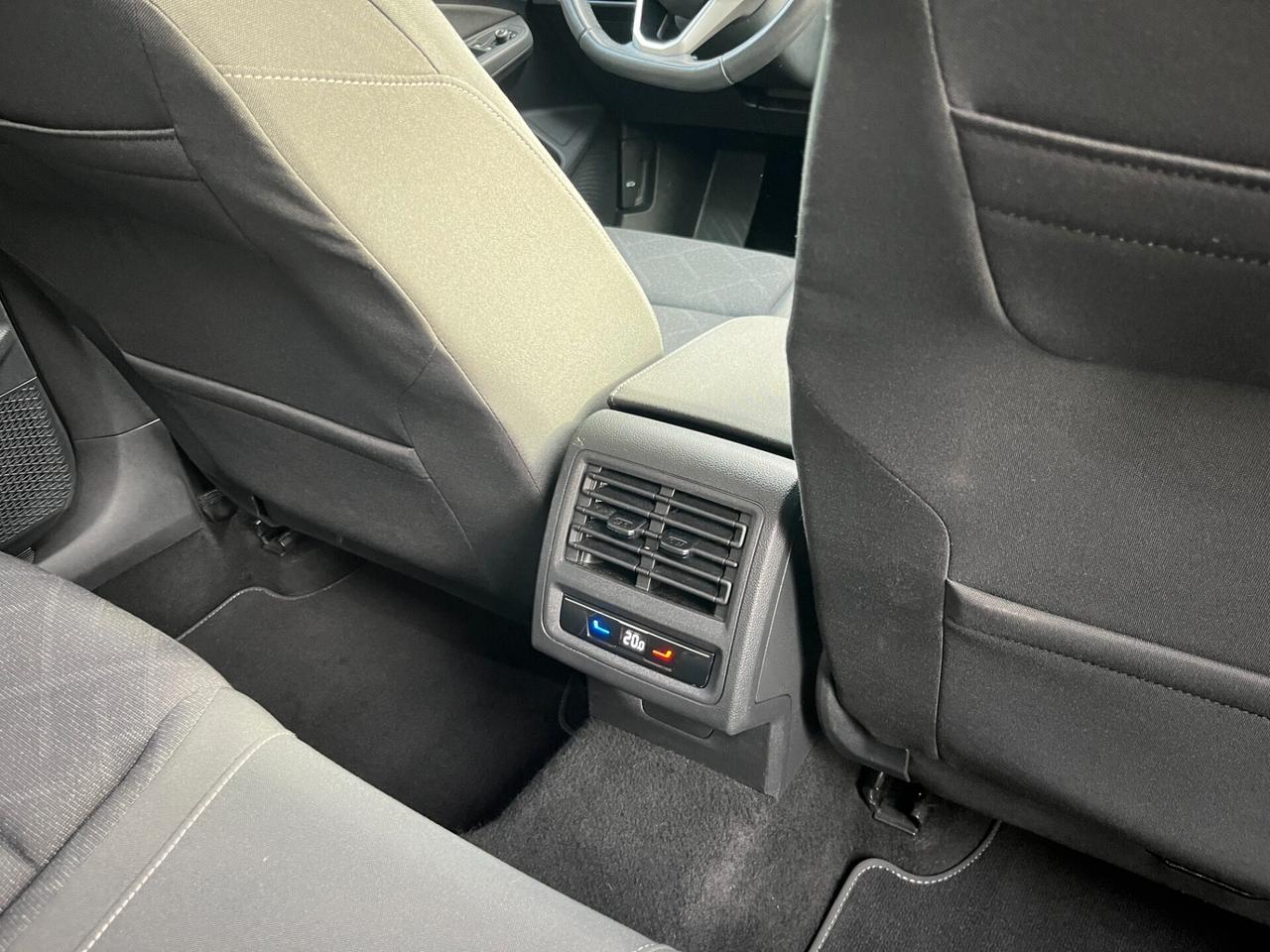 Volkswagen Golf 1.0 TSI EVO Life NEOPATENTATI