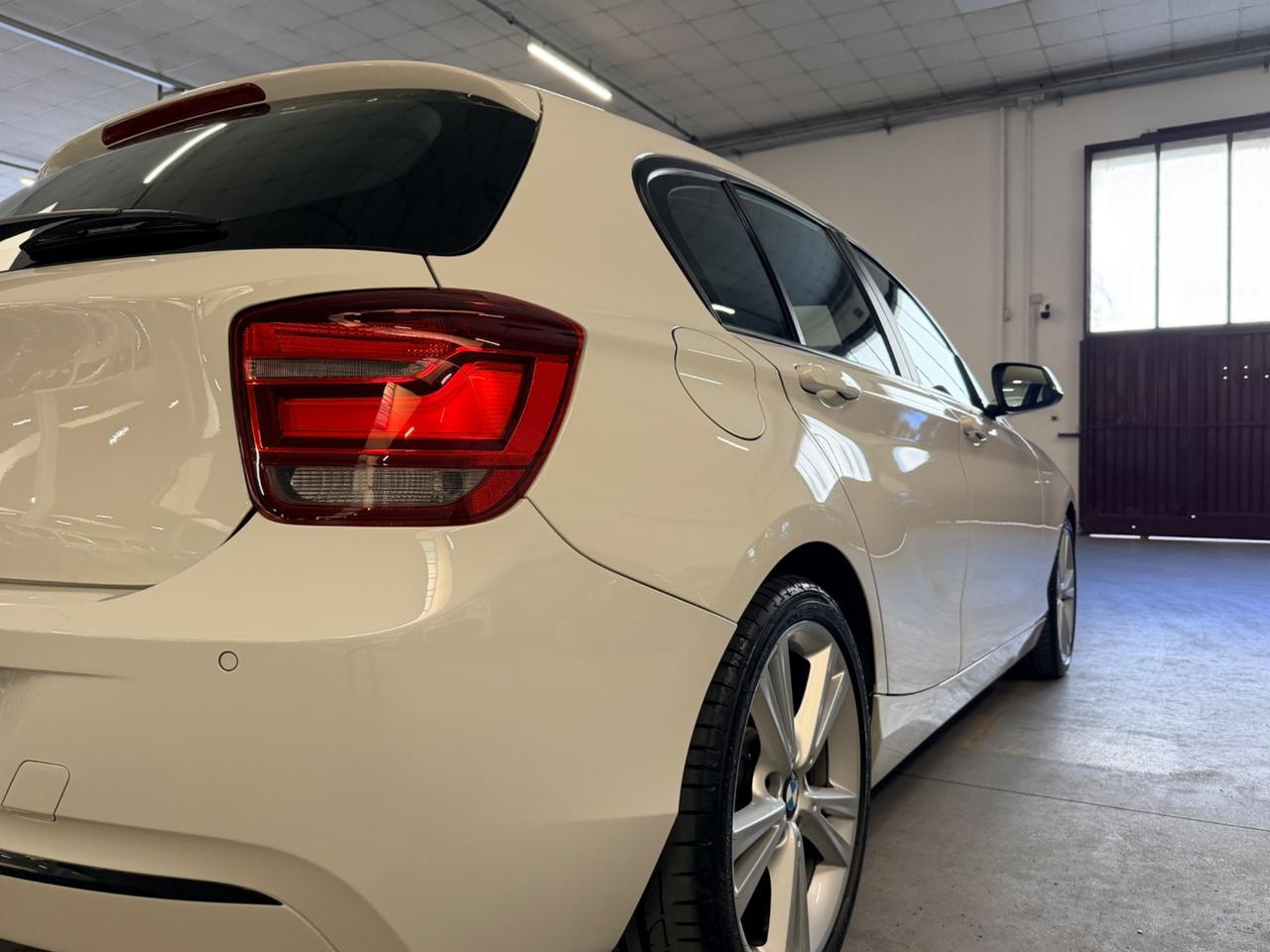 Bmw 116 116d 5p. Efficient Dynamics Sport