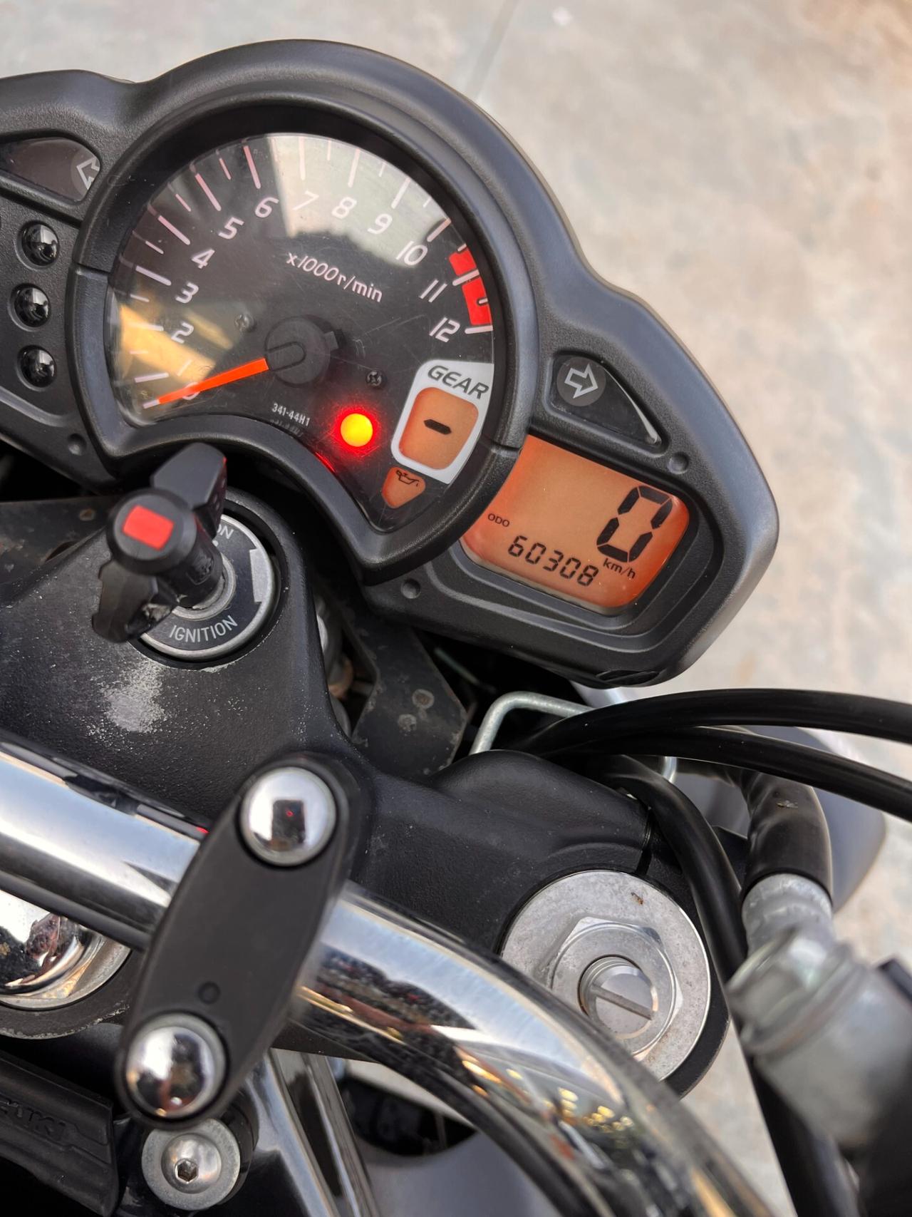 Suzuki Gladius 650 SPORT super prezzo