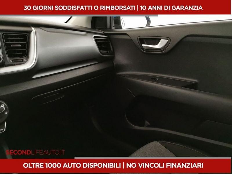 Kia Stonic 1.2 dpi Urban 84cv