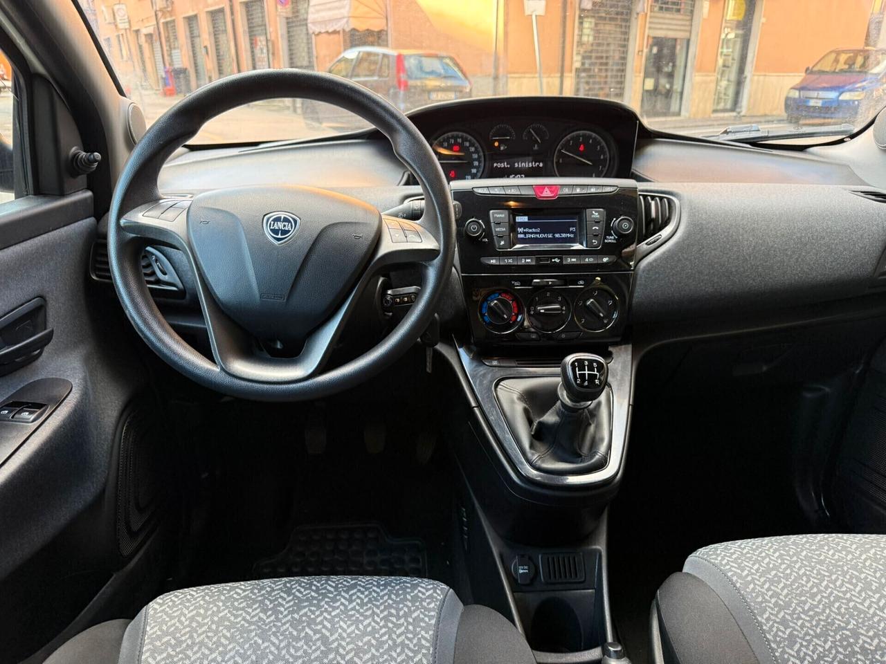 Lancia Ypsilon 1.2 69 CV 5 porte GPL Ecochic Gold
