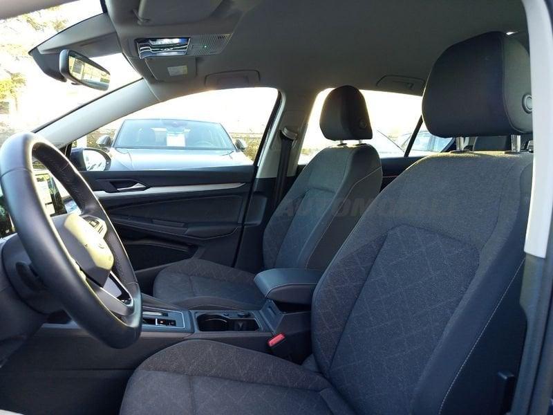 Volkswagen Golf VIII 2020 2.0 tdi Life 115cv dsg