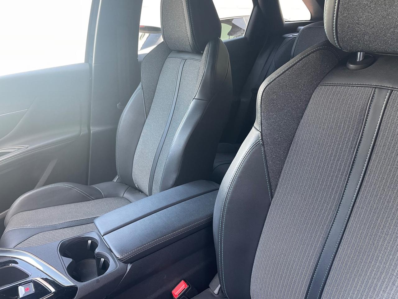Peugeot 3008 BlueHDi 130 S&S Allure Pack