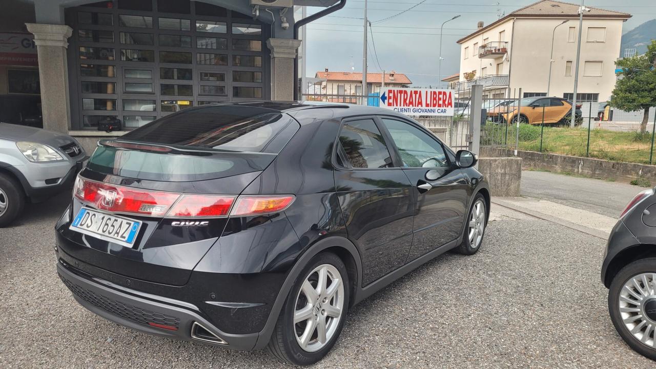 Honda Civic 2.2 i-CTDi 5p. Exclusive
