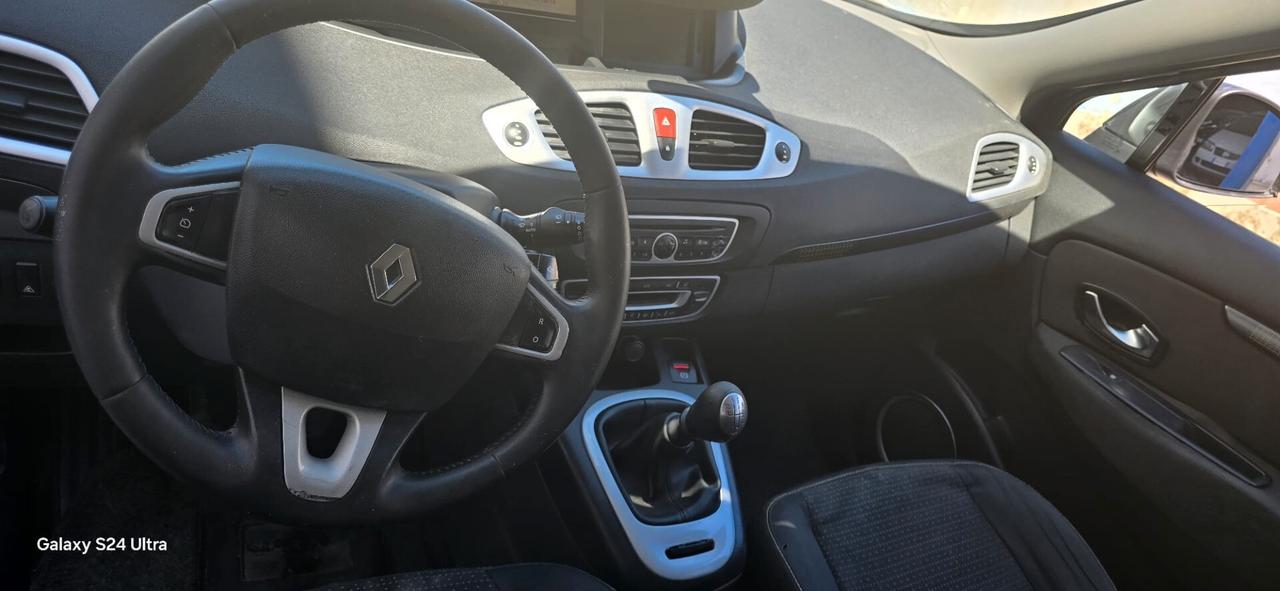 Renault Scenic Scénic X-Mod 1.5 dCi 110CV Luxe