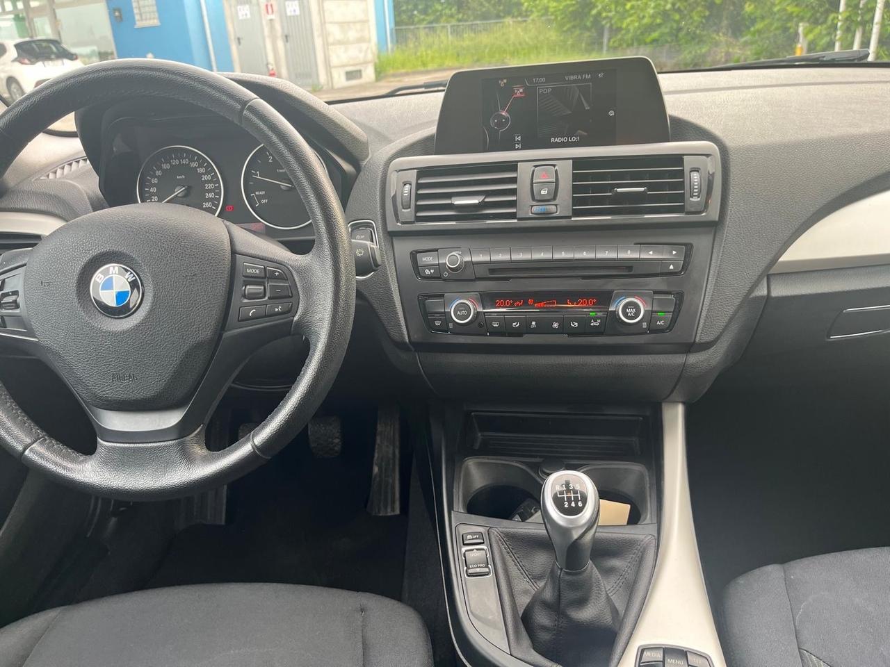 Bmw 116 116d 5p. Business