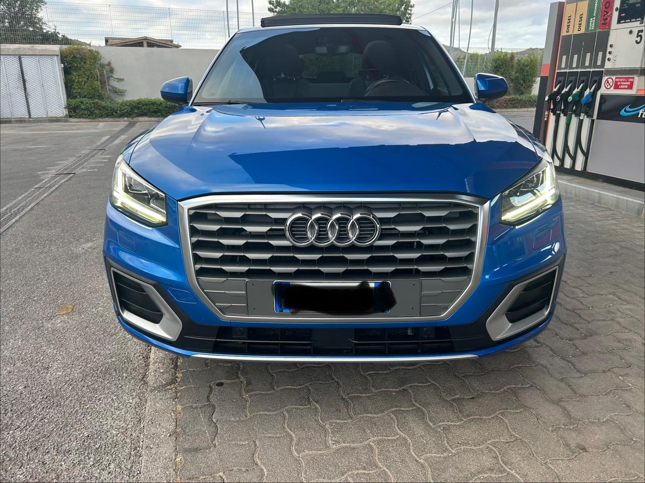 Audi Q2 30 TDI S line Edition tetto