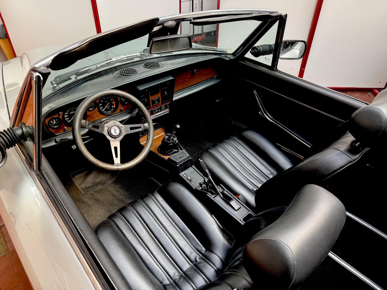 Fiat 124 Spider Europa Pininfarina