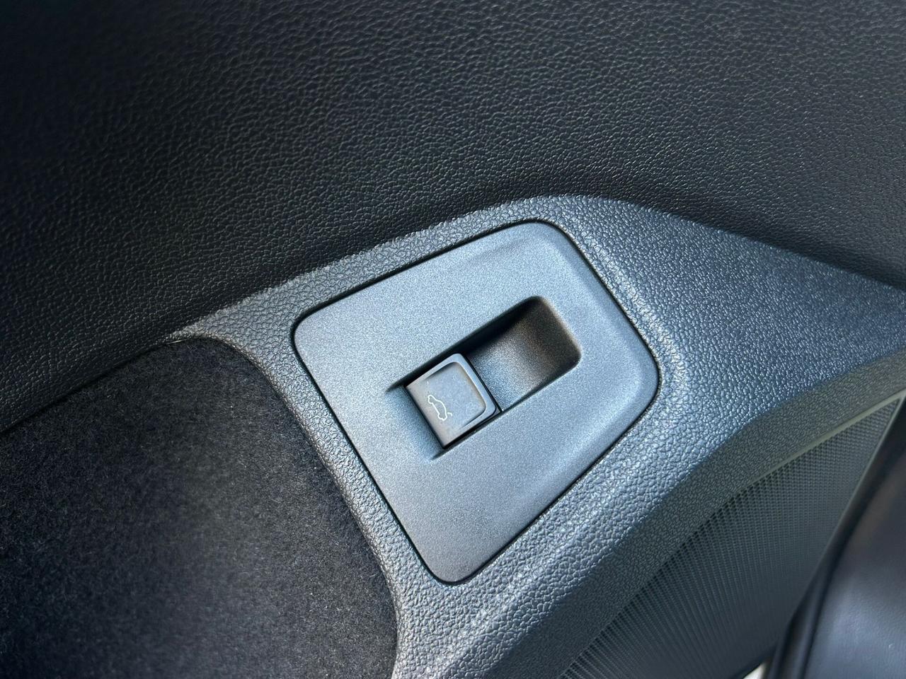 VW Tiguan 2.0 TDI 150Cv 4MOTION DSG TETTO/LED-2019