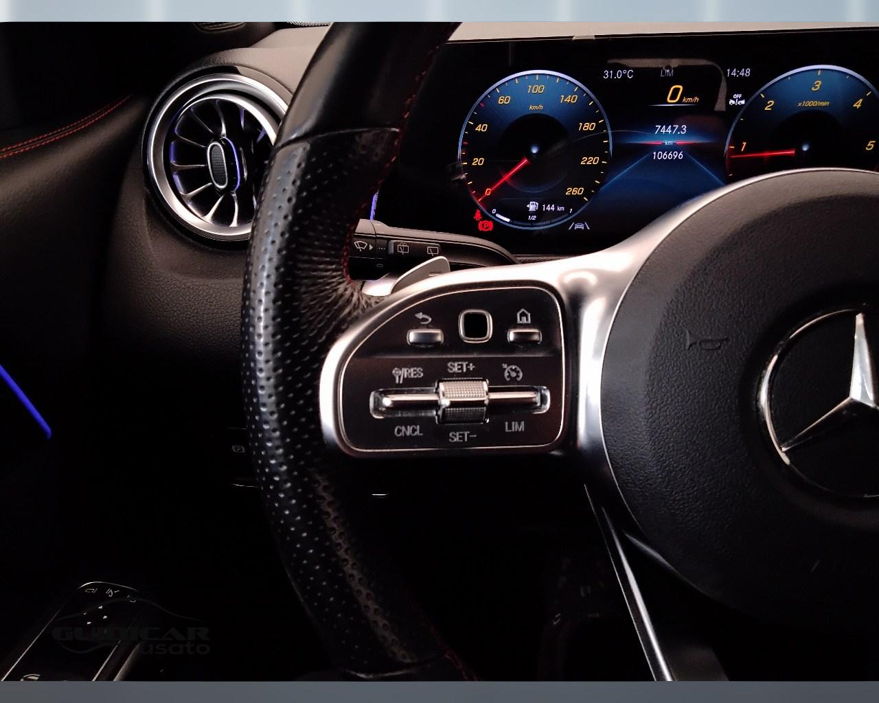 Mercedes-Benz GLB - X247 2019 - GLB 200 d Premium auto