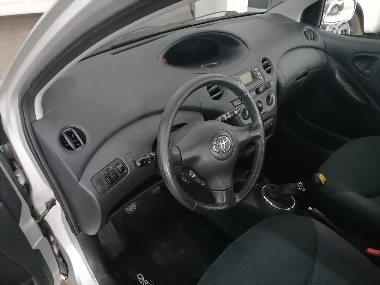 Toyota Yaris 1.0 16v Sol 5p OK NEOPATENTATI