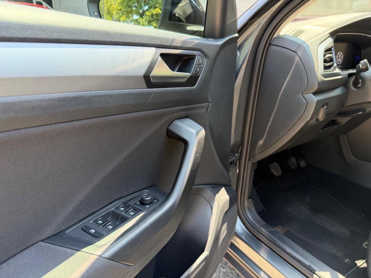 Volkswagen T-Roc 1.0 TSI 110 CV