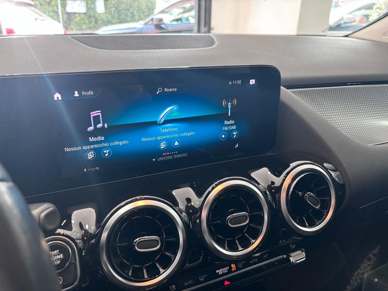 MERCEDES-BENZ GLA 220D AUTOMATICO SPORT LED-NAVI-CLIMA