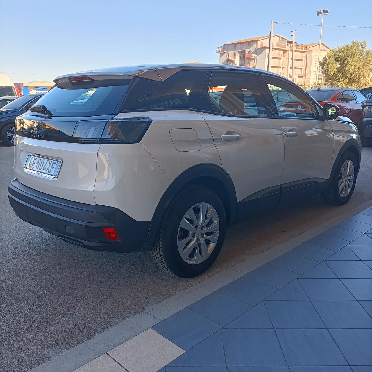 Peugeot 3008 BlueHDi 130 S&S EAT8 Active Business