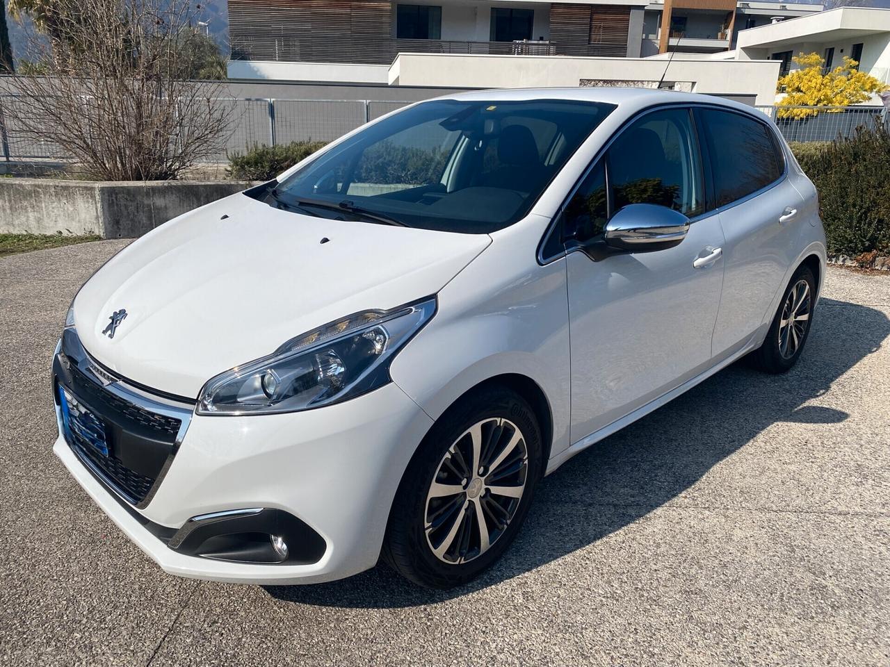 Peugeot 208 PureTech 82cv Allure - PERFETTA !!!
