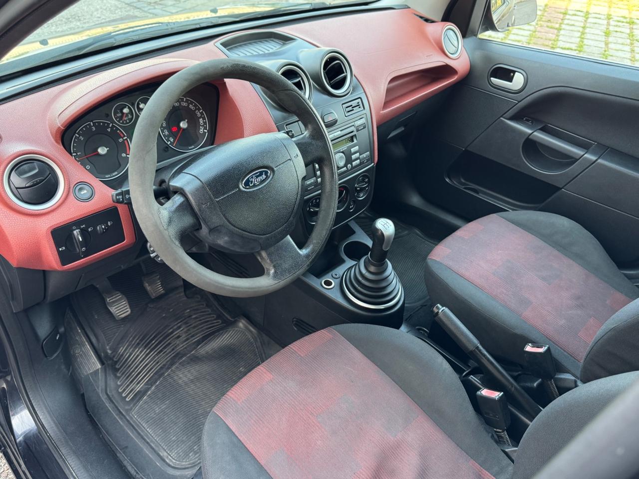 Ford Fiesta 1.4 TDCi 5p. Ghia