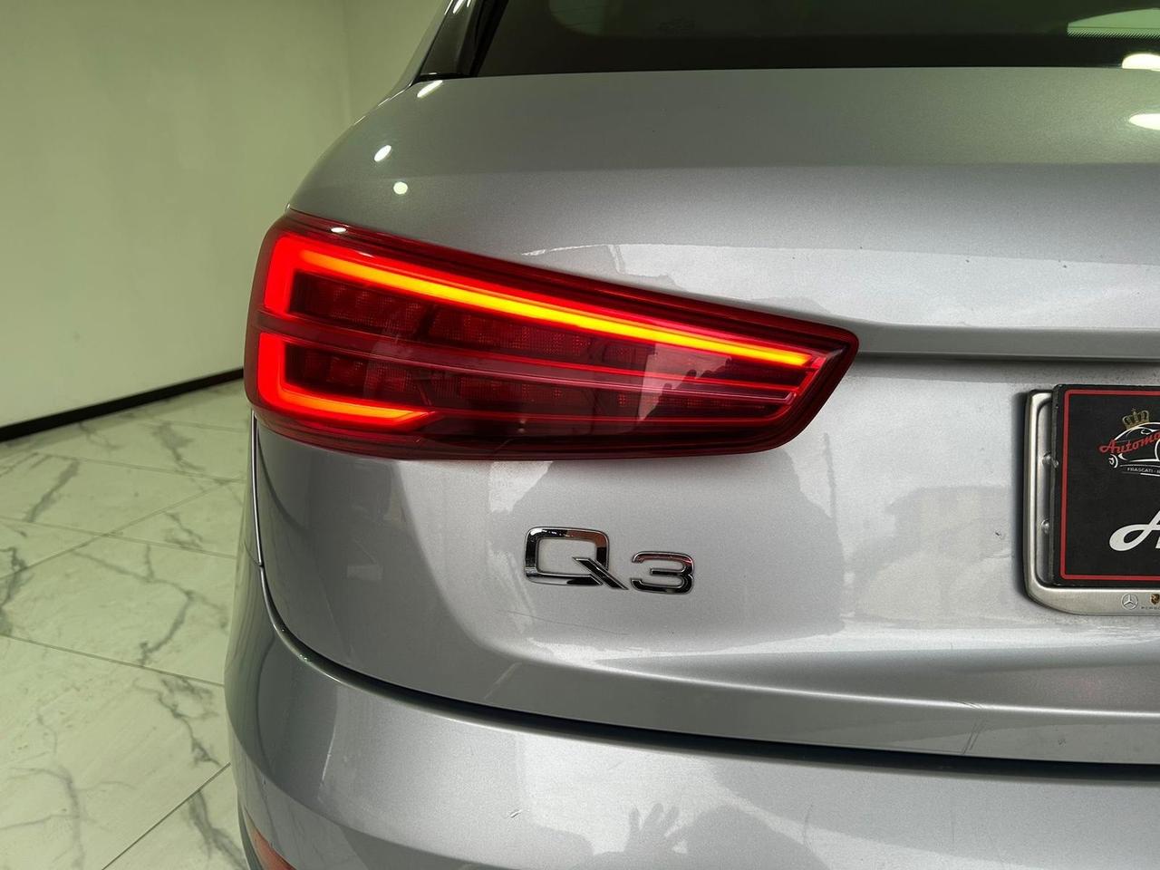 Audi Q3 2.0 TDI 120 CV-LED-NAVI-EURO 6-2017