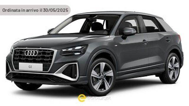 AUDI Q2 40 TFSI quattro S tronic Identity Black