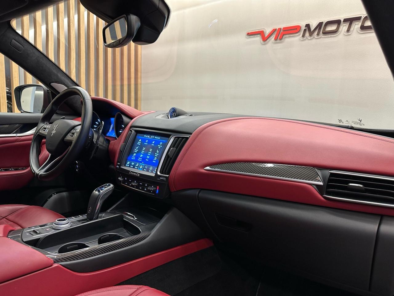 Maserati Levante V8 580 CV AWD Trofeo PARI AL NUOVO PERMUTE GARANZIA